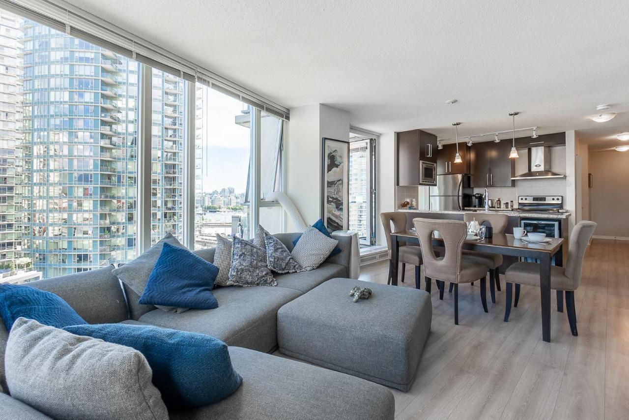 Stunning 2 Bedroom Condo With Downtown Views!!! וונקובר מראה חיצוני תמונה