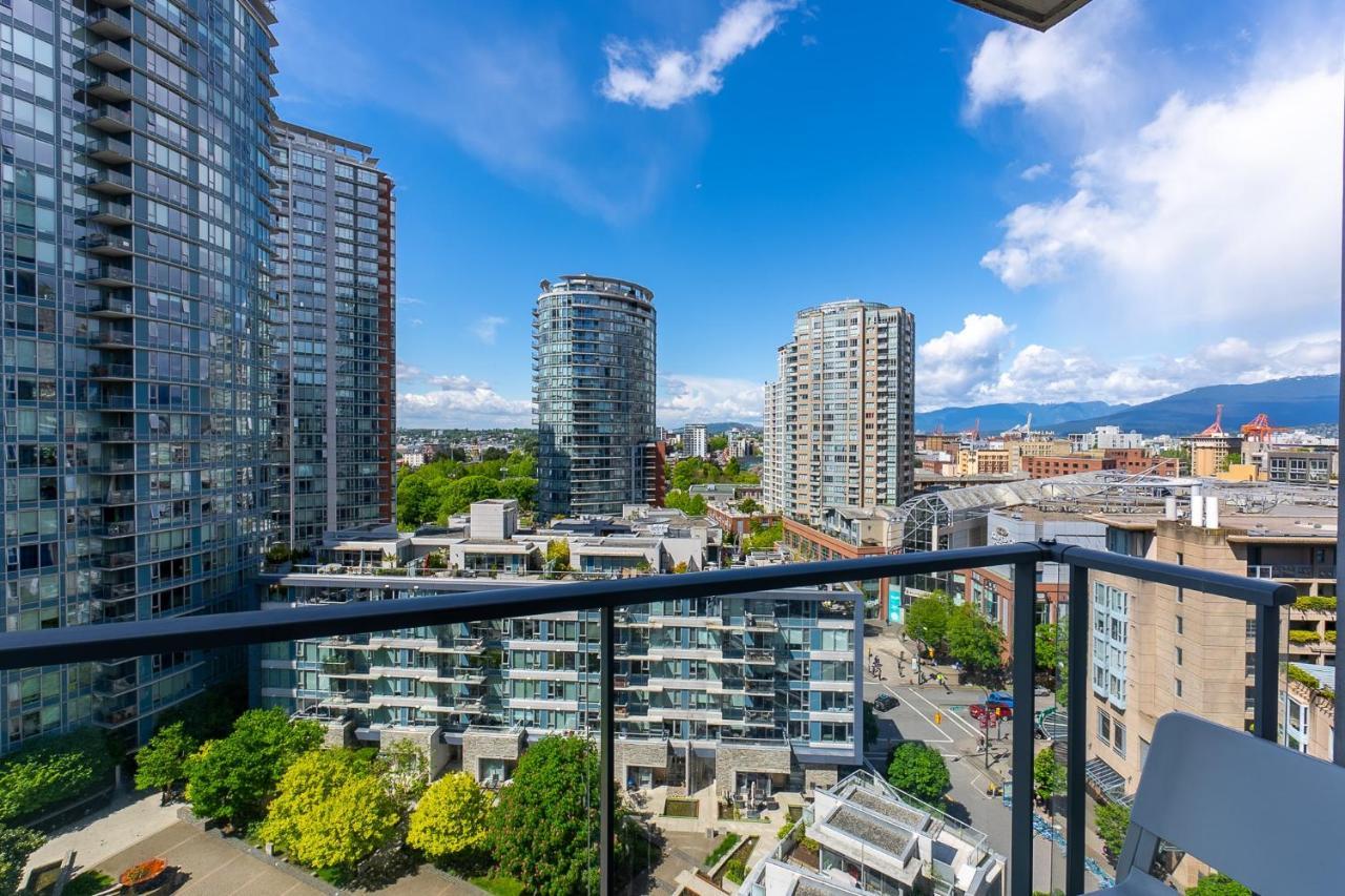 Stunning 2 Bedroom Condo With Downtown Views!!! וונקובר מראה חיצוני תמונה